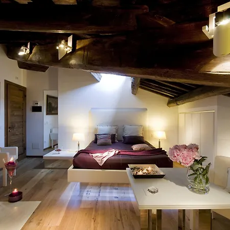 Gigli D'Oro Suite-3